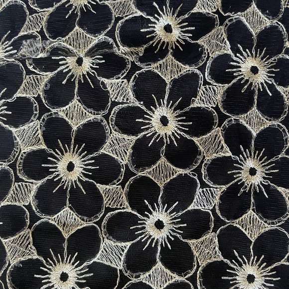 Skirt - Picture 5 of 9